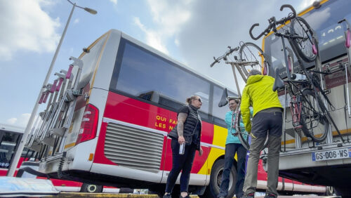 Fiets op de bus in Frankrijk Honfleur Le Havre ©Jessica de Korte1 500x282 1