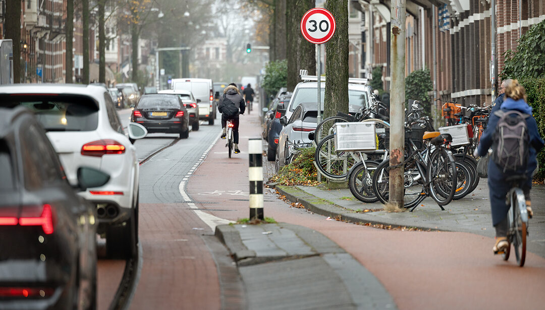 Veranderende percepties bij het onderzoeken van fietsen in stemprogramma's 2 DD705610 e1734351153526